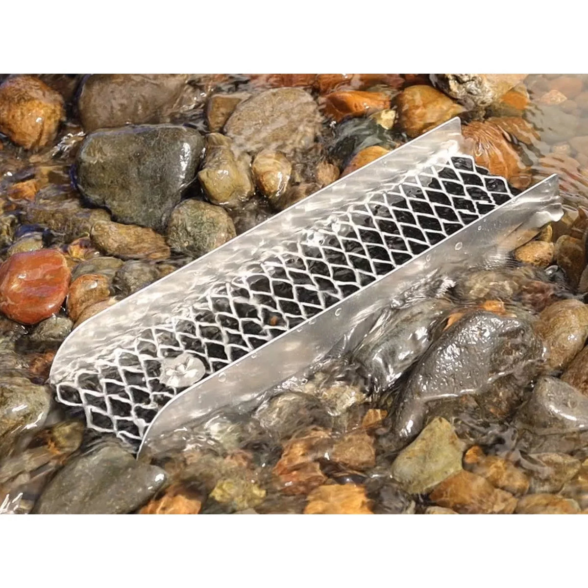 14pc Portable Gold Panning Kit with Backpack and Sluice Box L2818