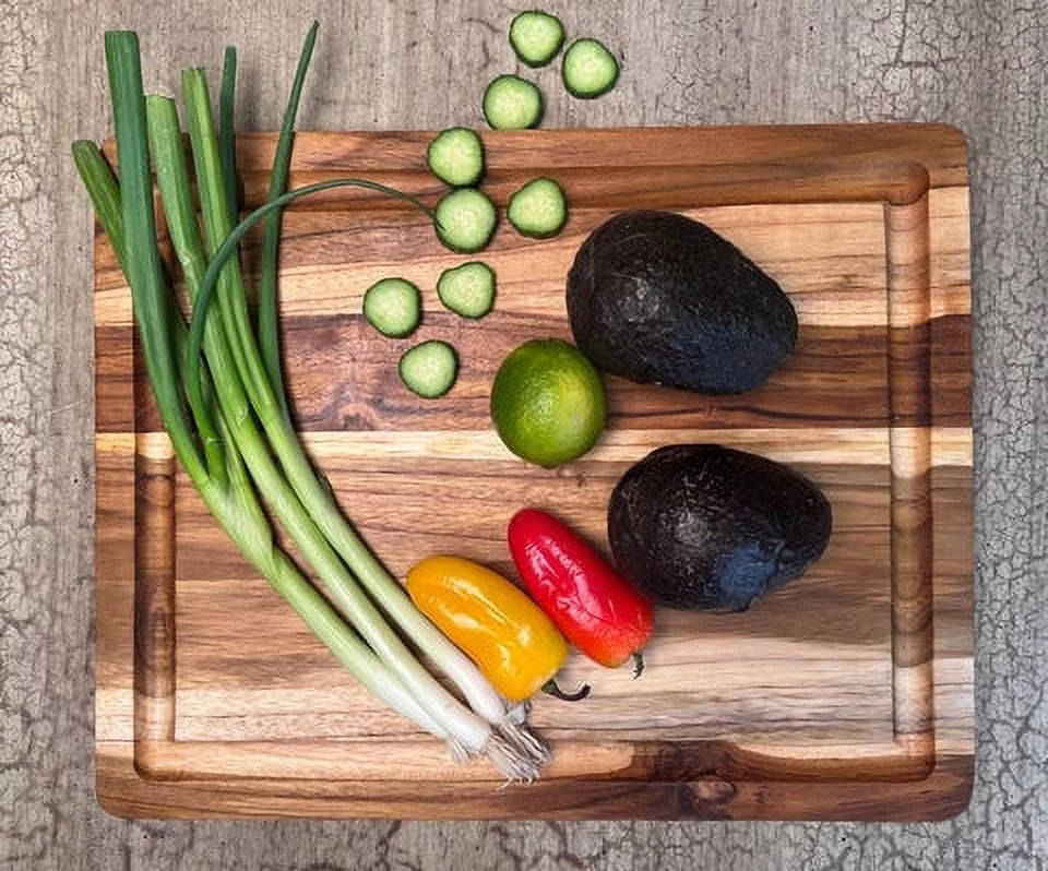 Brown Teak Wood Cutting Board with Juice Groove Q2557