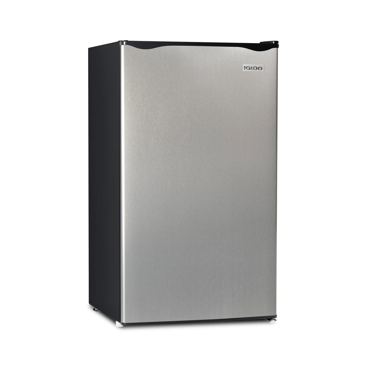 Black 3.2 Cu Ft Refrigerator with Freezer G678