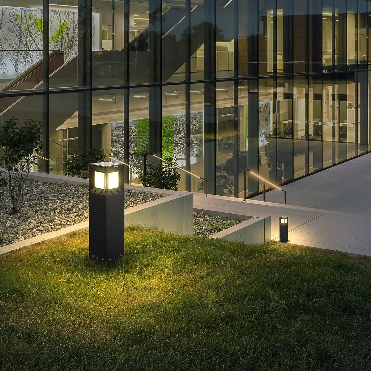 Solar IP54 Waterproof 3000K LED 32 Inches Outdoor Bollard Path Light G4983