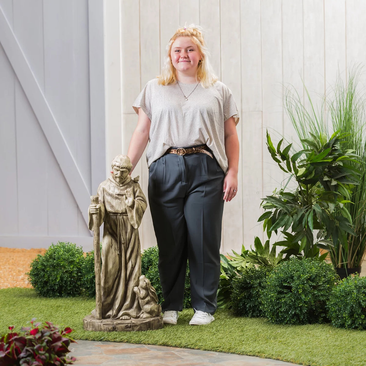 37" Outdoor Statuary O206