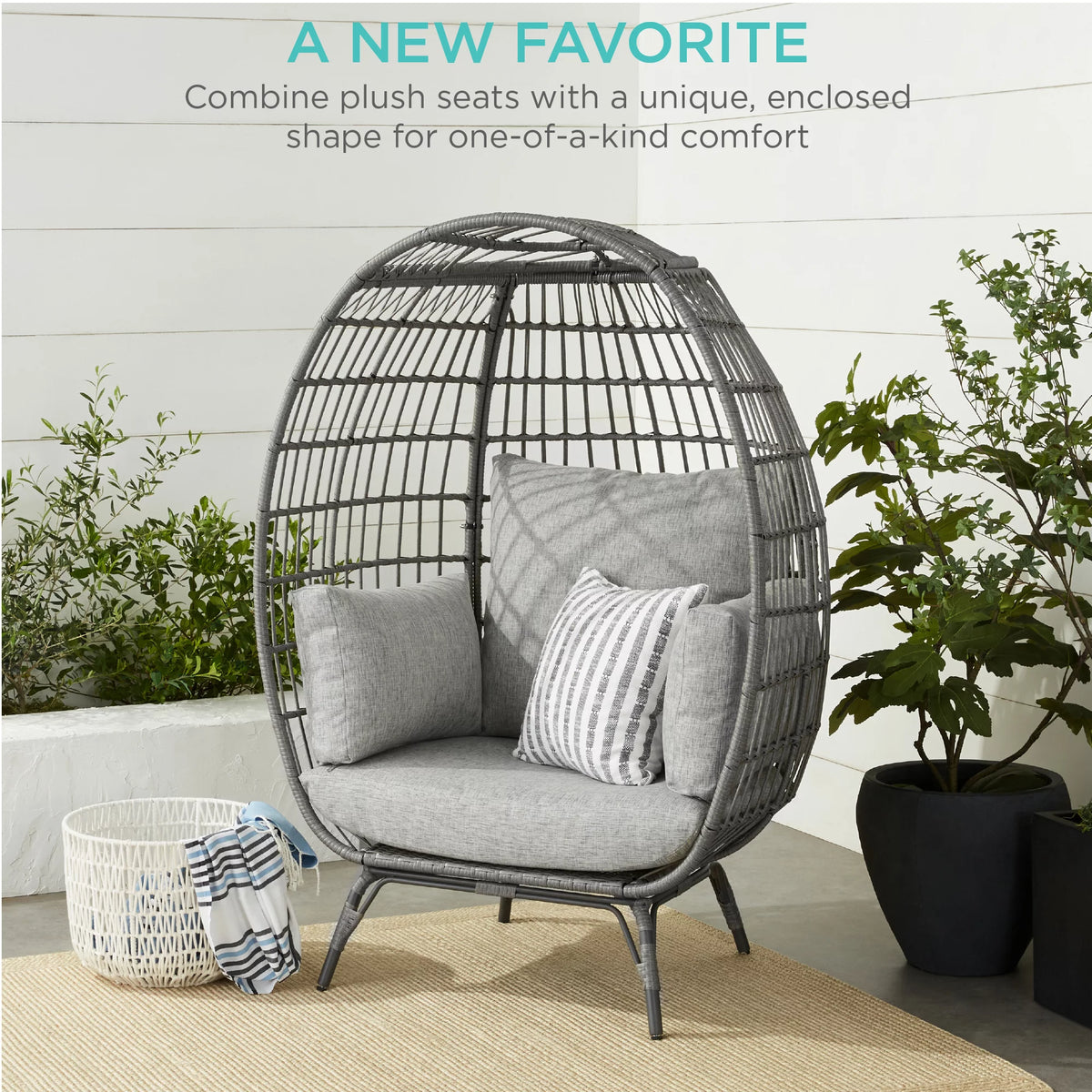 Oversized Black Wicker Egg Chair with Steel Frame K599552