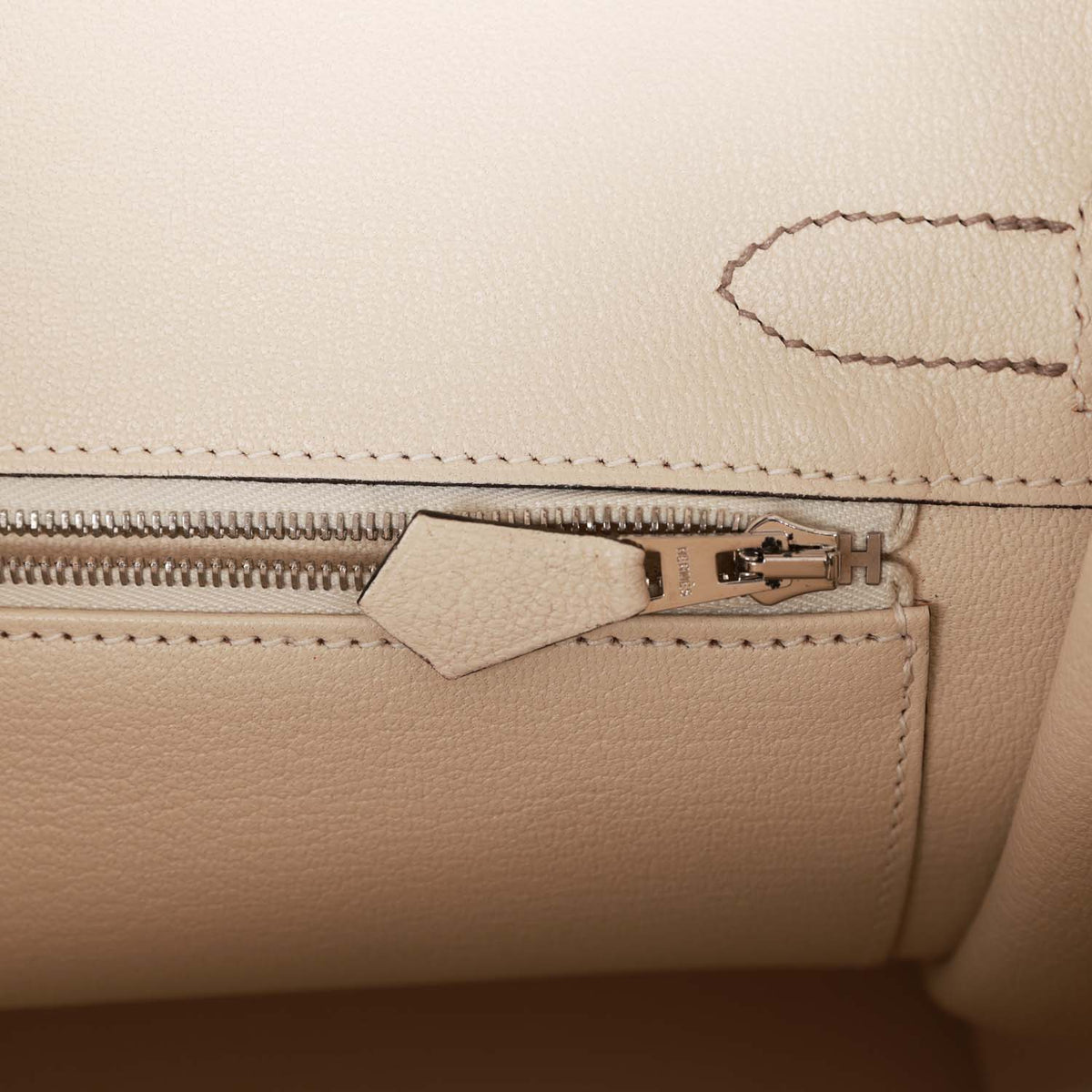 Pre-owned Togo Leather Handbag R366